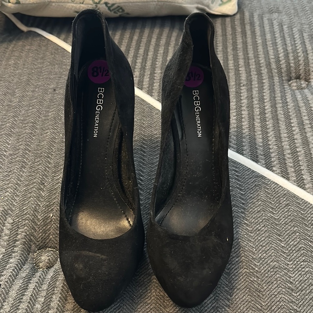 PRICE DROP!!!!! BCBG generation size 8 1/2 black suede stiletto new with tag